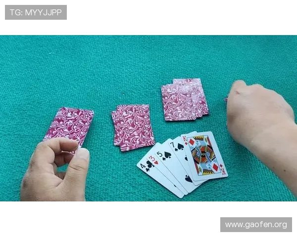 一键下载安装斗牛扑克牌牛牛，轻松开启线上真人对战模式